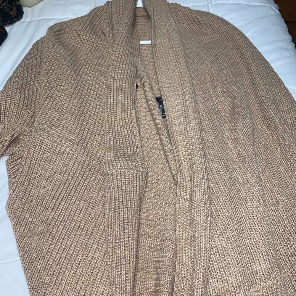 Knitted cardigan